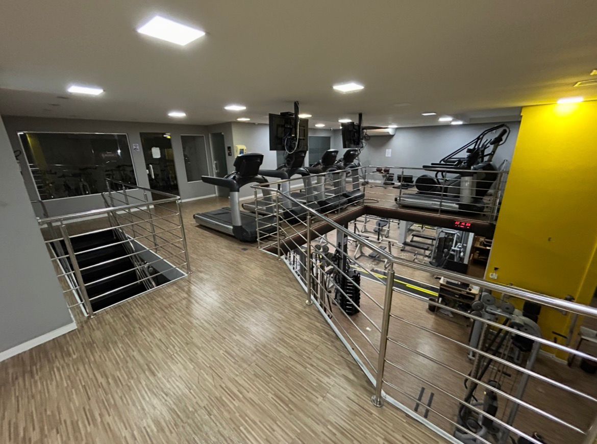 Mezanino com cardio